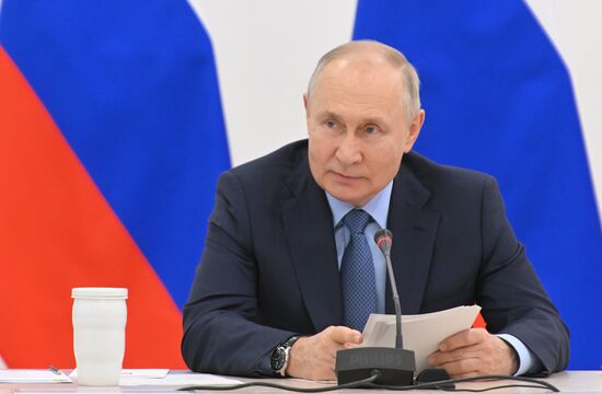 Рабочая поездка президента РФ В. Путина в Ижевск