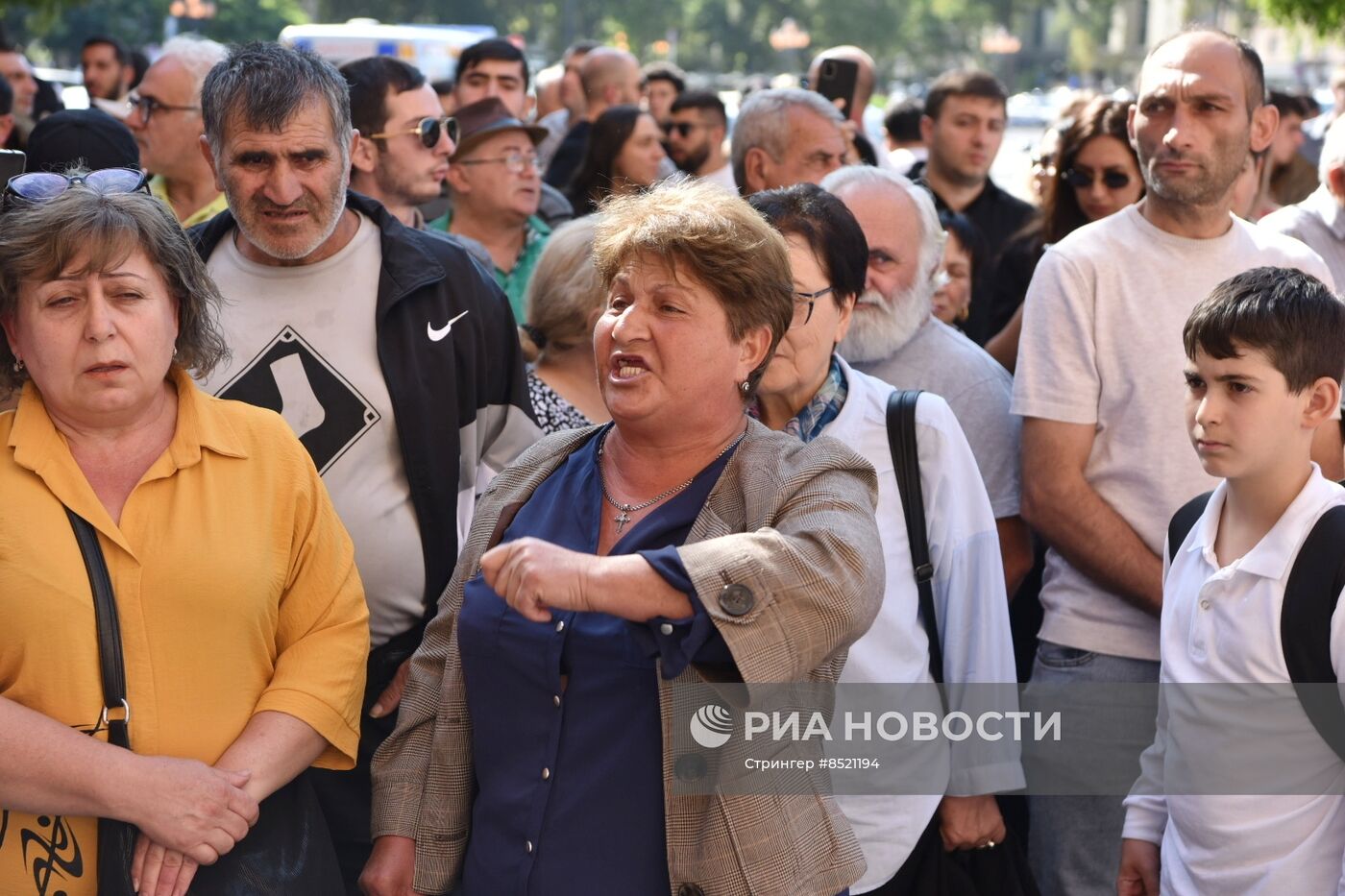 Протесты в Ереване на фоне эскалации в Нагорном Карабахе