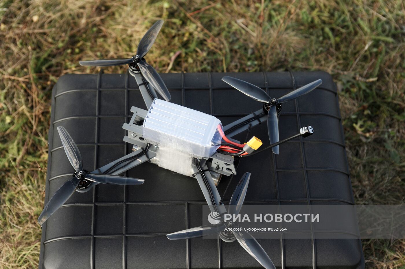 Испытания боевых дронов на аэродроме в Тамбове