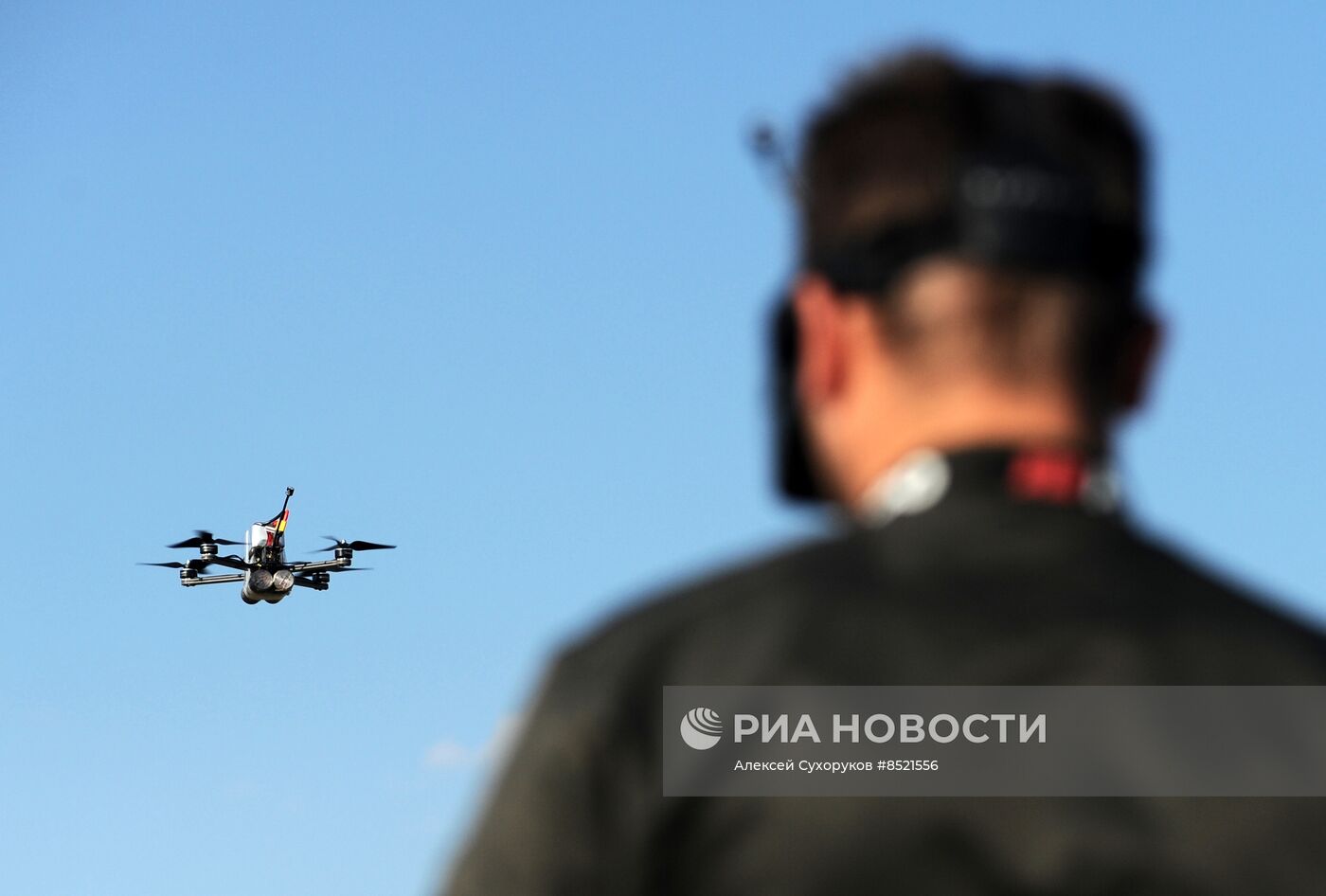 Испытания боевых дронов на аэродроме в Тамбове