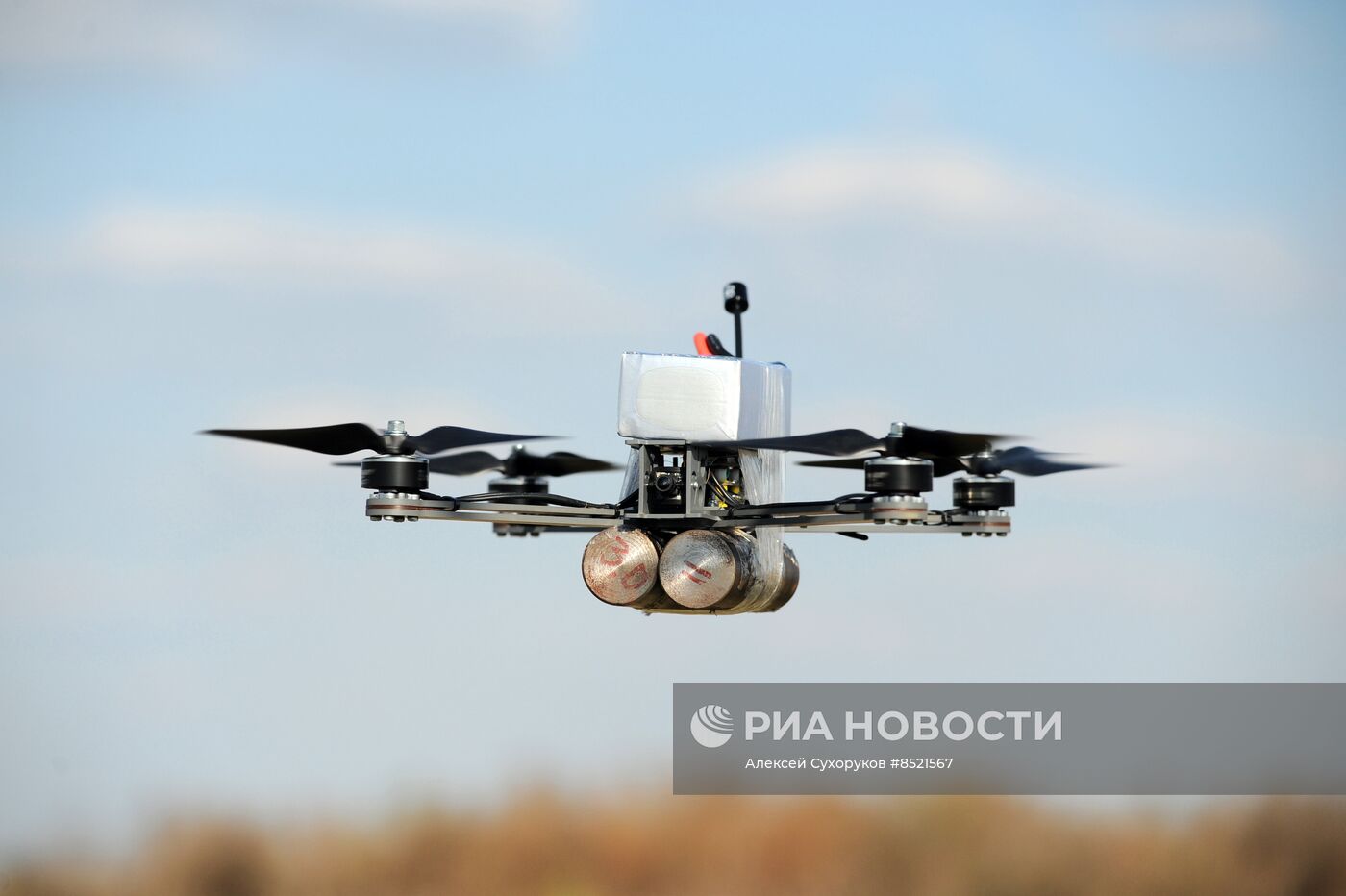 Испытания боевых дронов на аэродроме в Тамбове