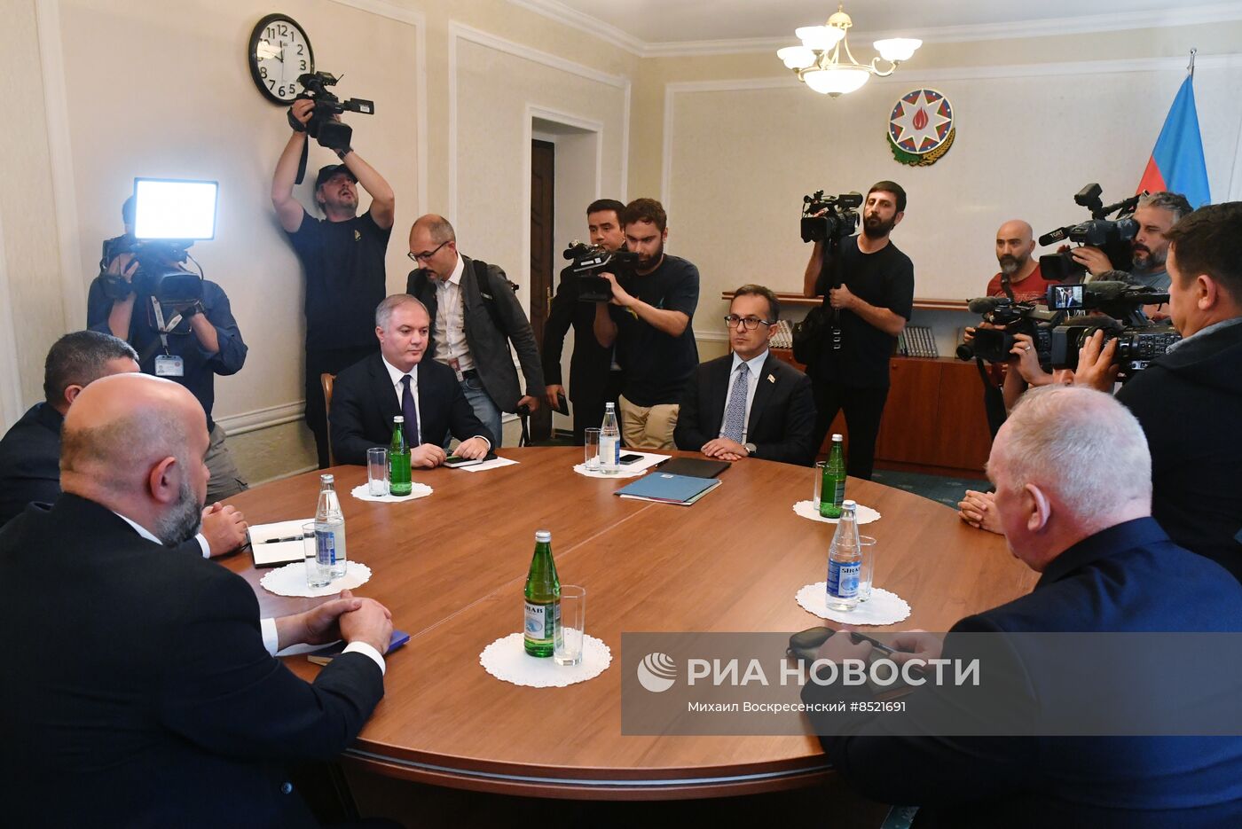 Встреча представителей Азербайджана с делегацией армян Карабаха в г. Евлах