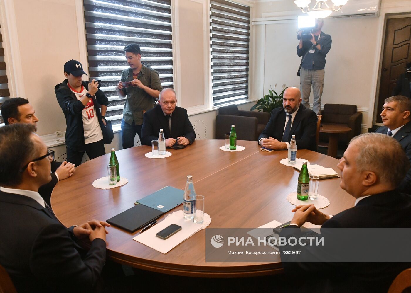 Встреча представителей Азербайджана с делегацией армян Карабаха в г. Евлах