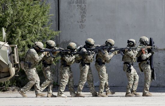 Антитеррористические учения СНГ и ШОС в Киргизии