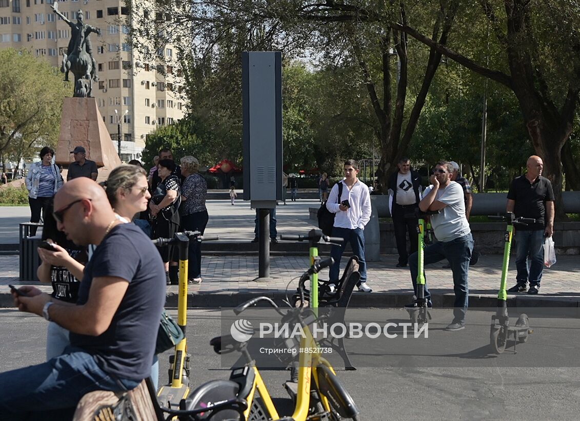 Протесты в Ереване на фоне эскалации в Нагорном Карабахе