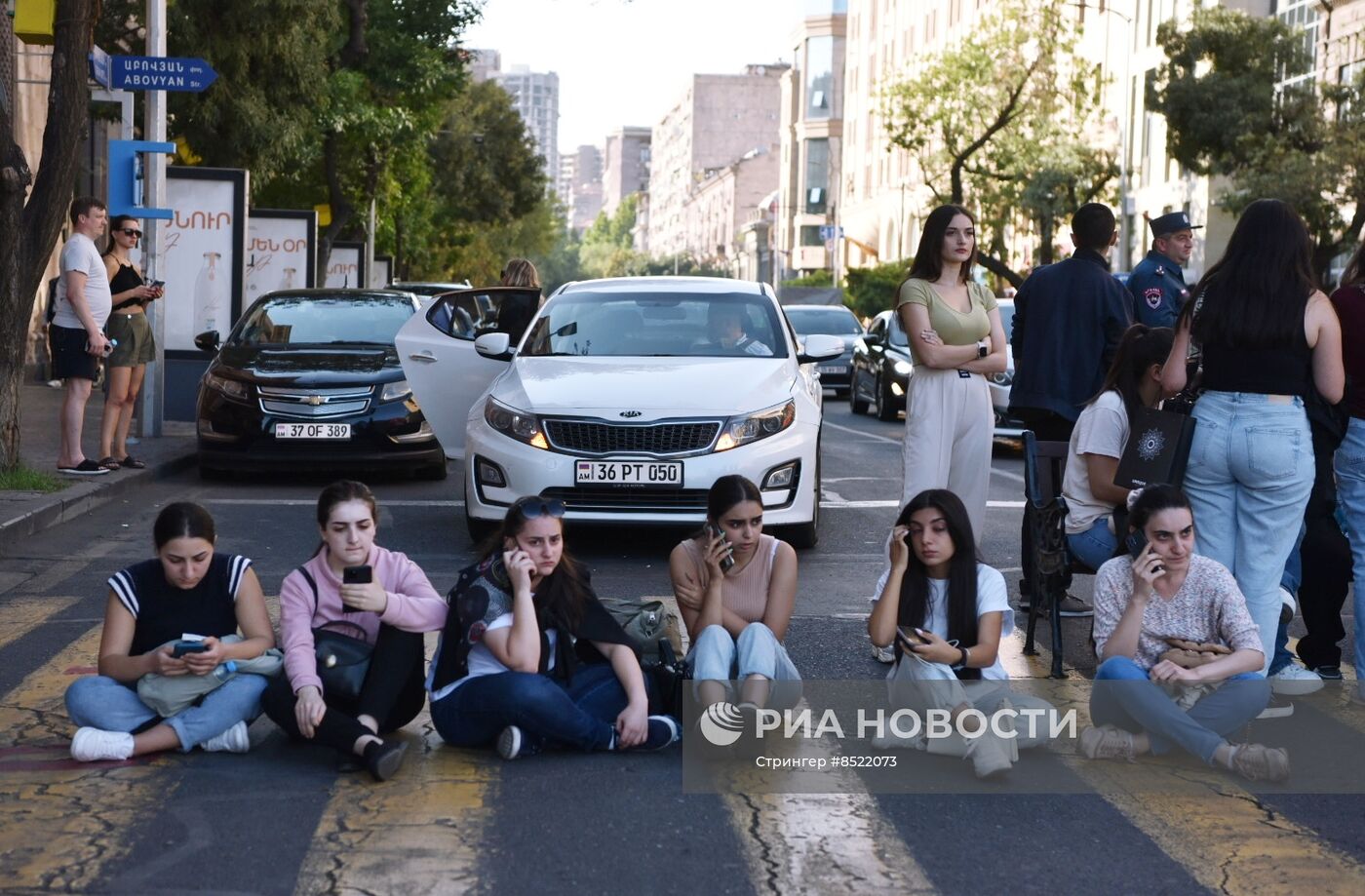 Протесты в Ереване на фоне эскалации в Нагорном Карабахе