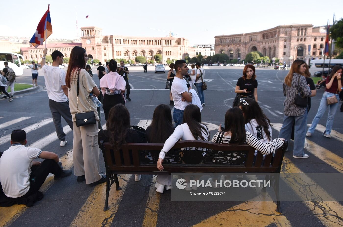 Протесты в Ереване на фоне эскалации в Нагорном Карабахе