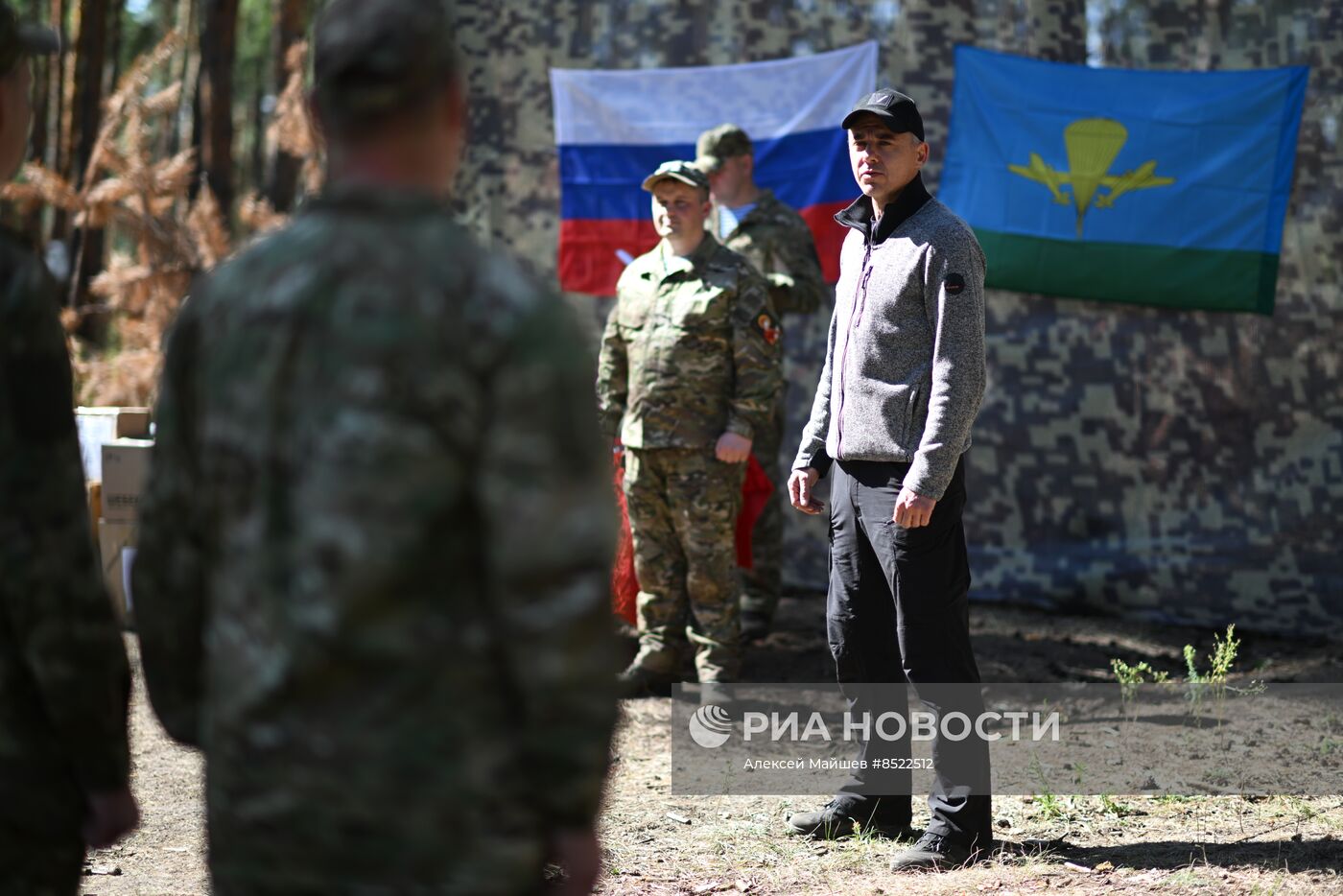 Актер И. Петренко посетил награждение бойцов десантно-штурмовой бригады ВС РФ