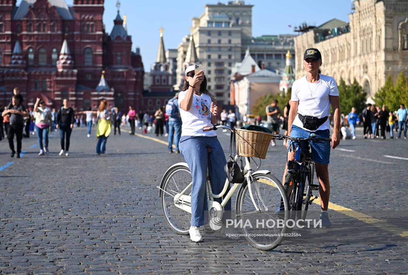 Аномально теплая погода в Москве