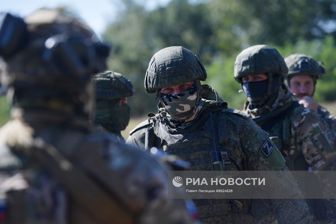 Полевое награждение морпехов ЧФ в Запорожской области