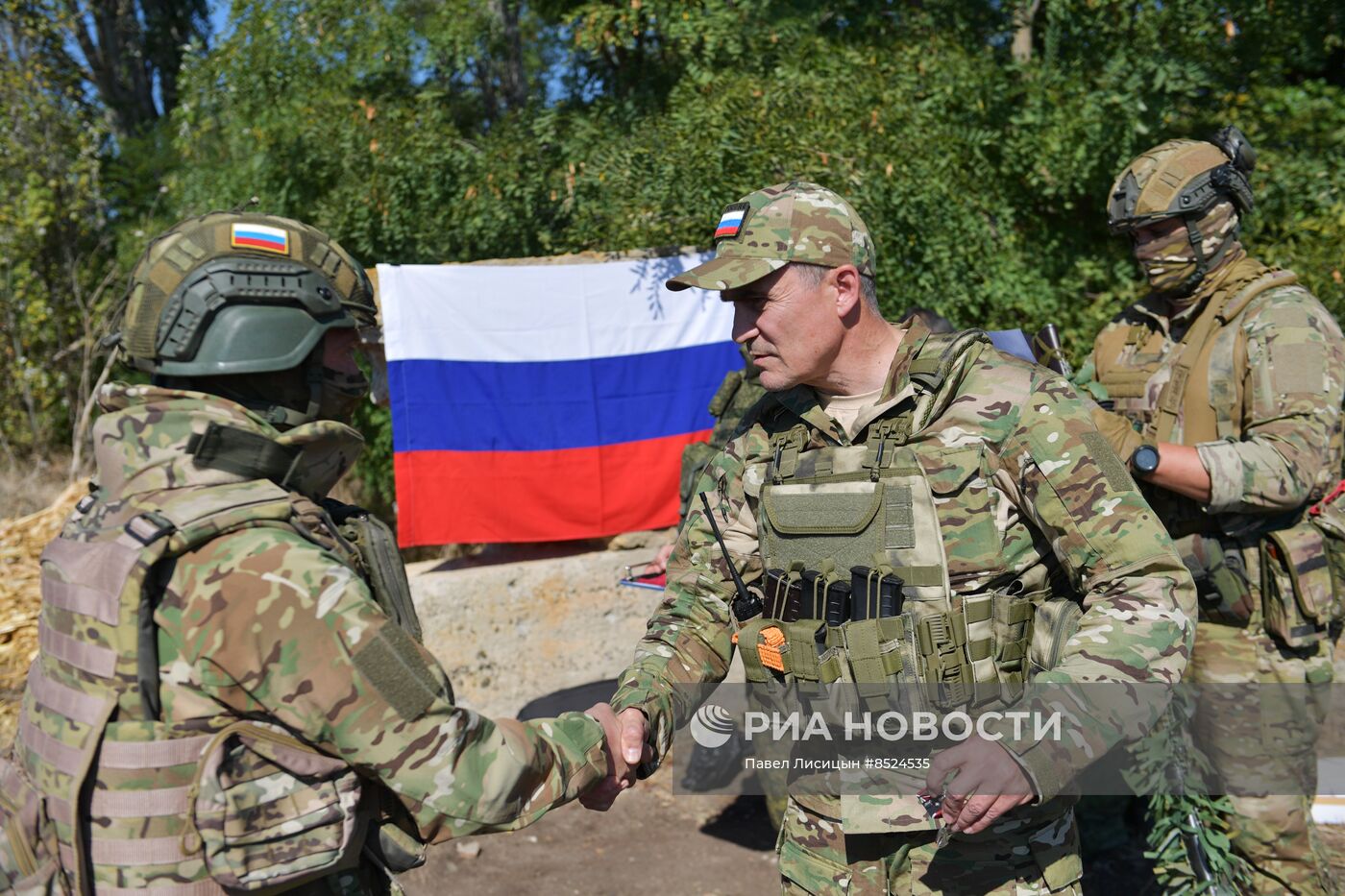 Полевое награждение морпехов ЧФ в Запорожской области