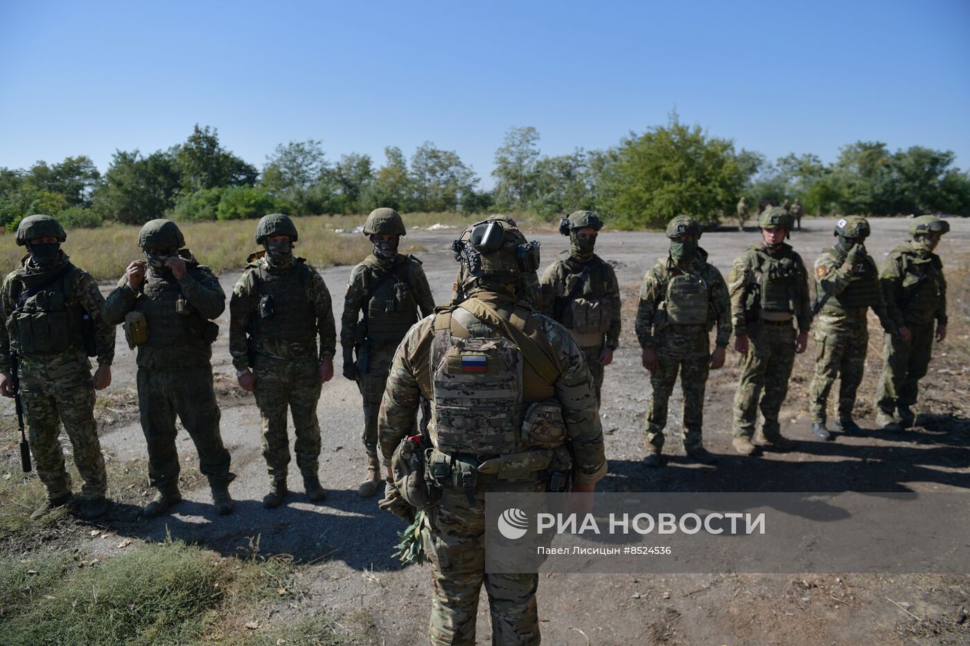 Полевое награждение морпехов ЧФ в Запорожской области