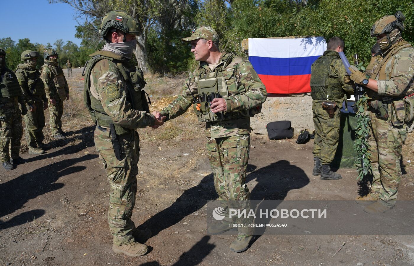 Полевое награждение морпехов ЧФ в Запорожской области