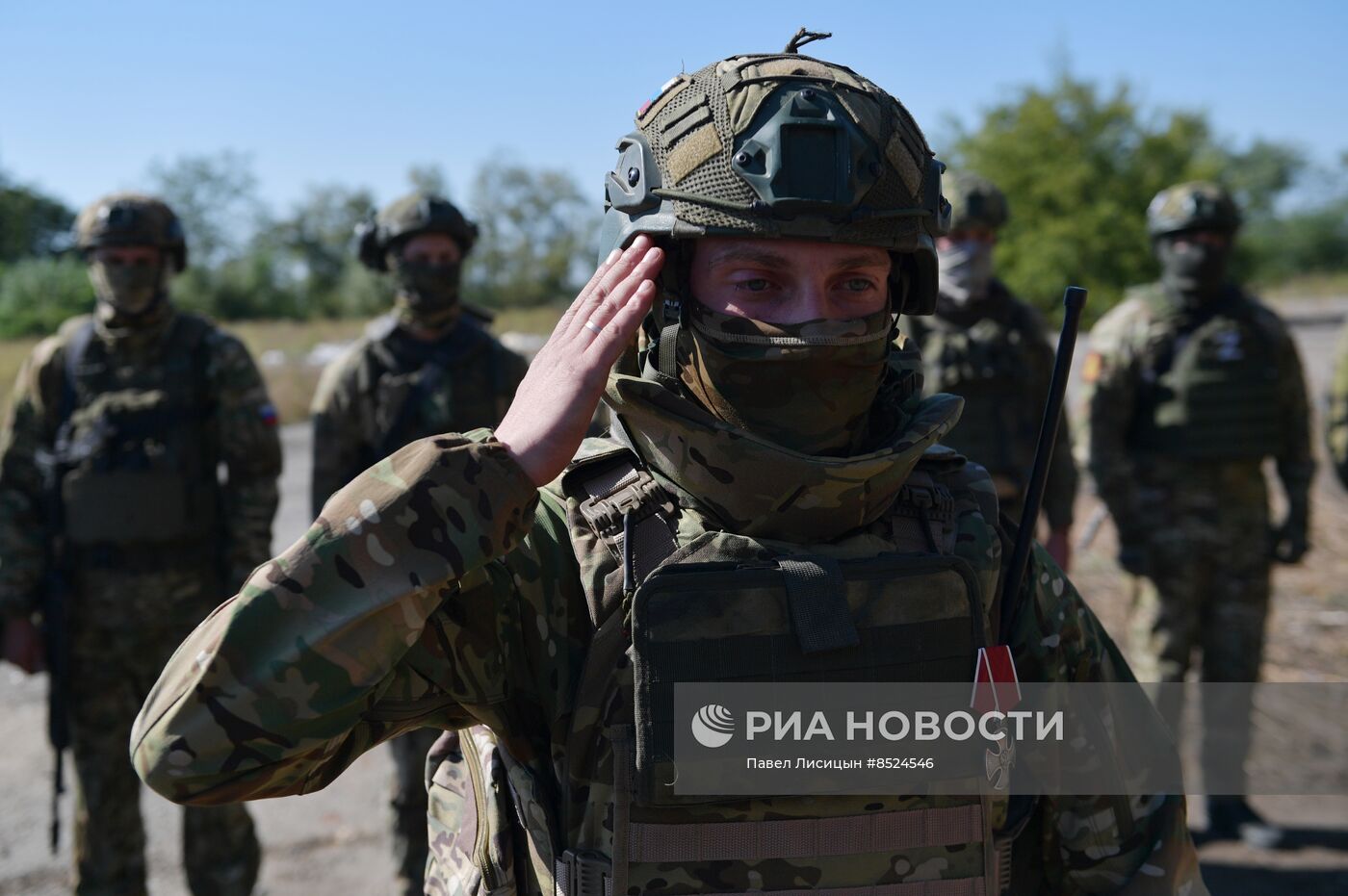 Полевое награждение морпехов ЧФ в Запорожской области