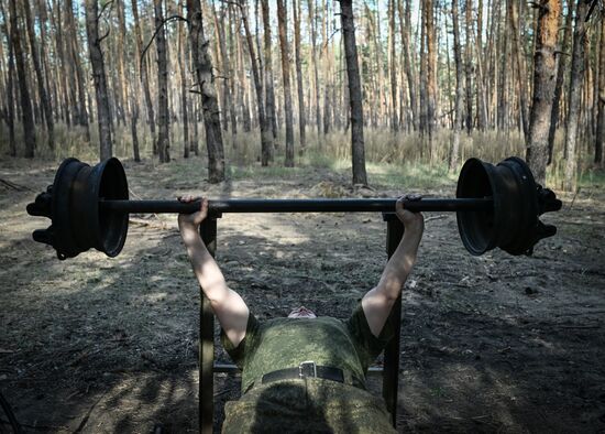 Позиции артиллерийского подразделения ЦВО на Краснолиманском направлении