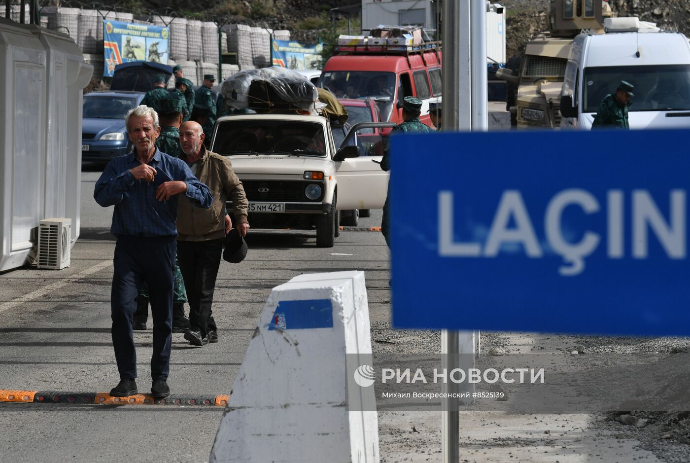 Эвакуация беженцев из Нагорного Карабаха