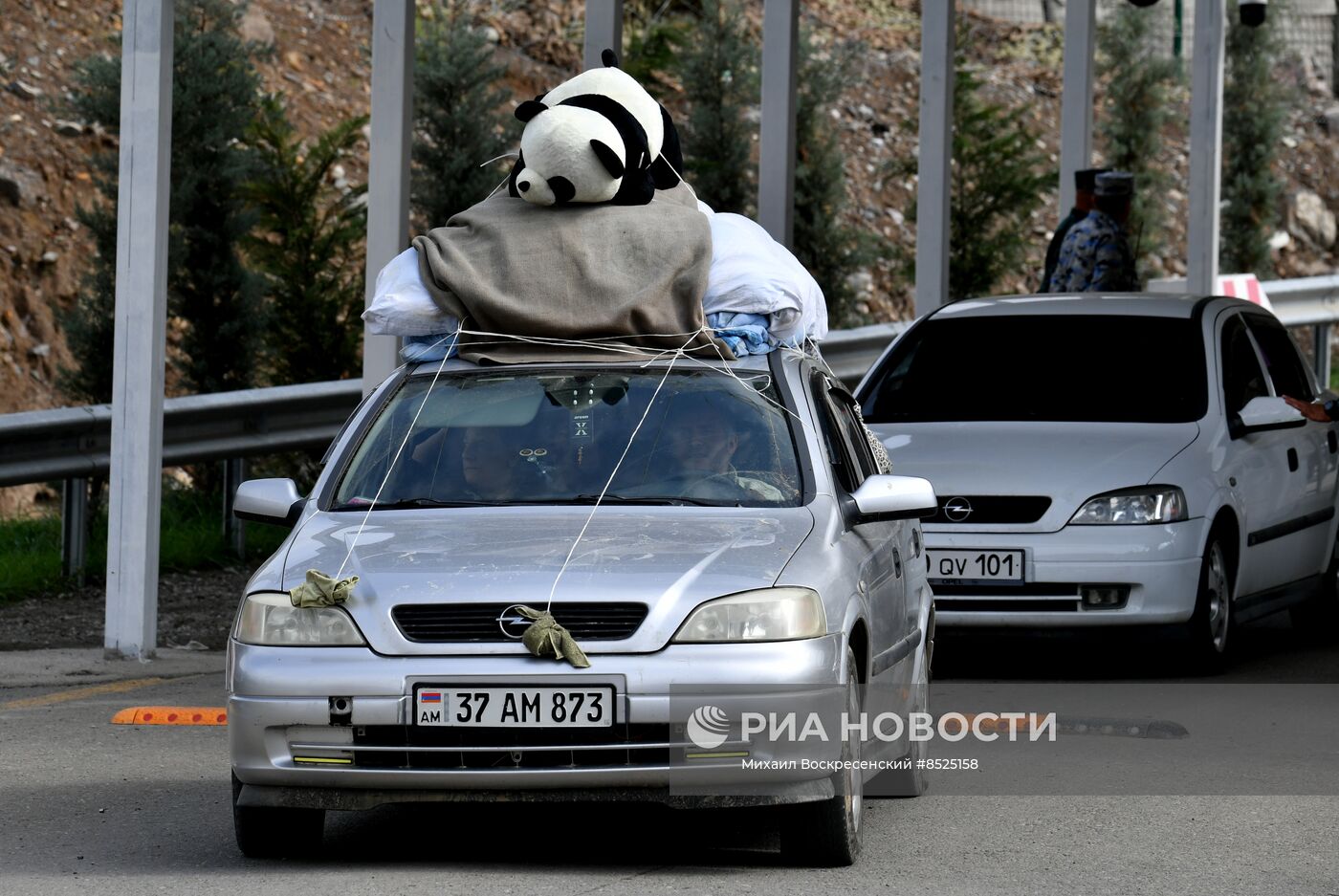 Эвакуация беженцев из Нагорного Карабаха