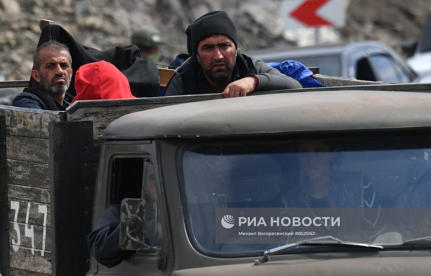 Эвакуация беженцев из Нагорного Карабаха