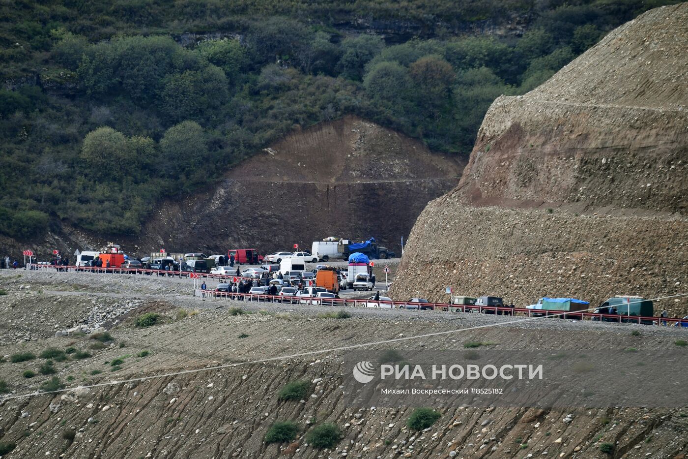 Эвакуация беженцев из Нагорного Карабаха