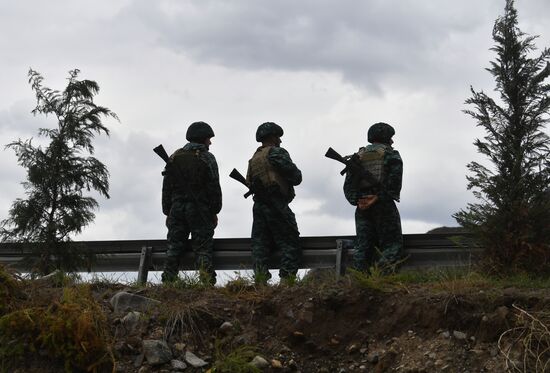 Эвакуация беженцев из Нагорного Карабаха