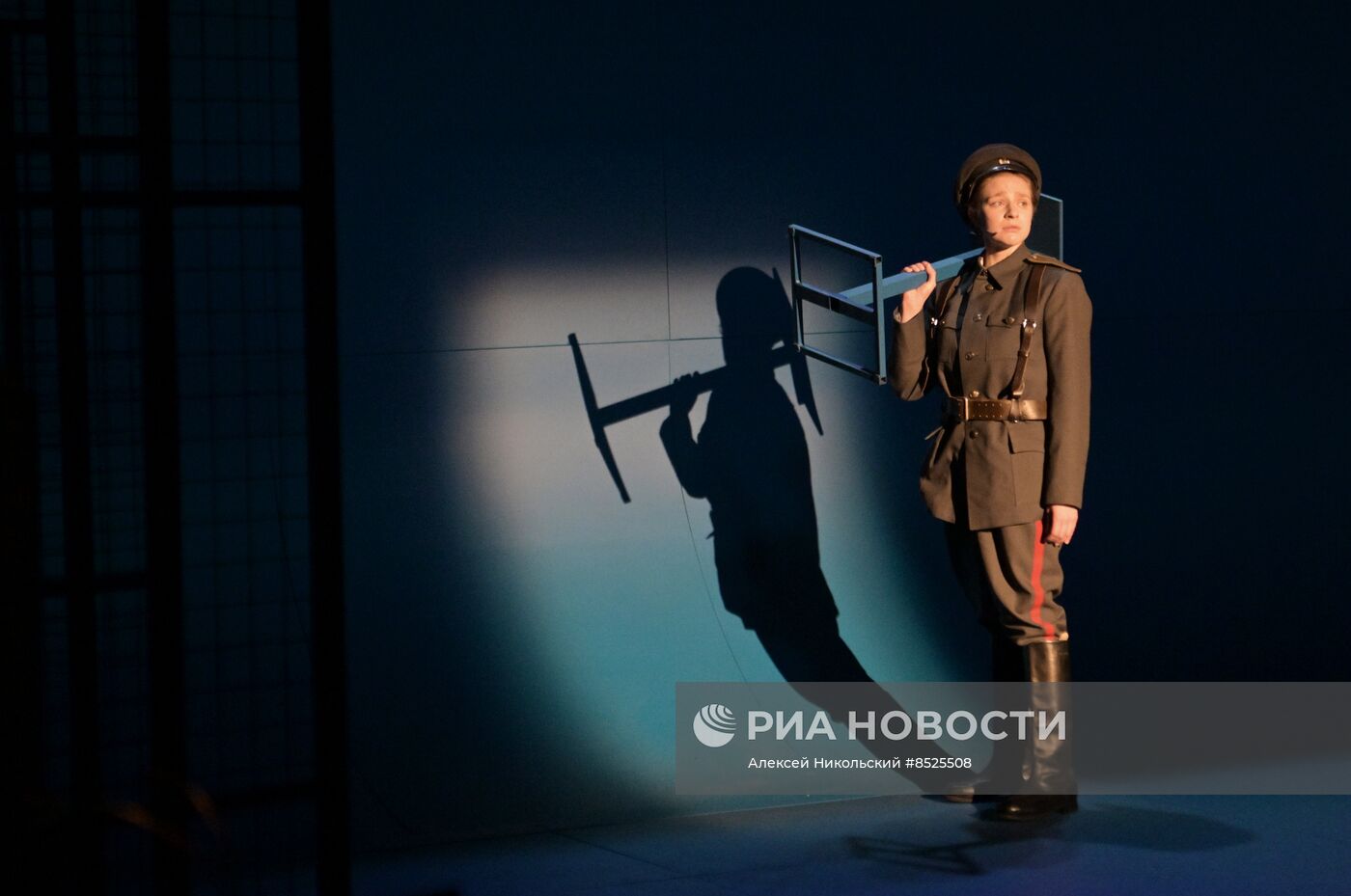 Спектакль "Занавес" на сцене МХТ имени А.П. Чехова