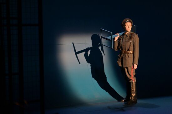 Спектакль "Занавес" на сцене МХТ имени А.П. Чехова