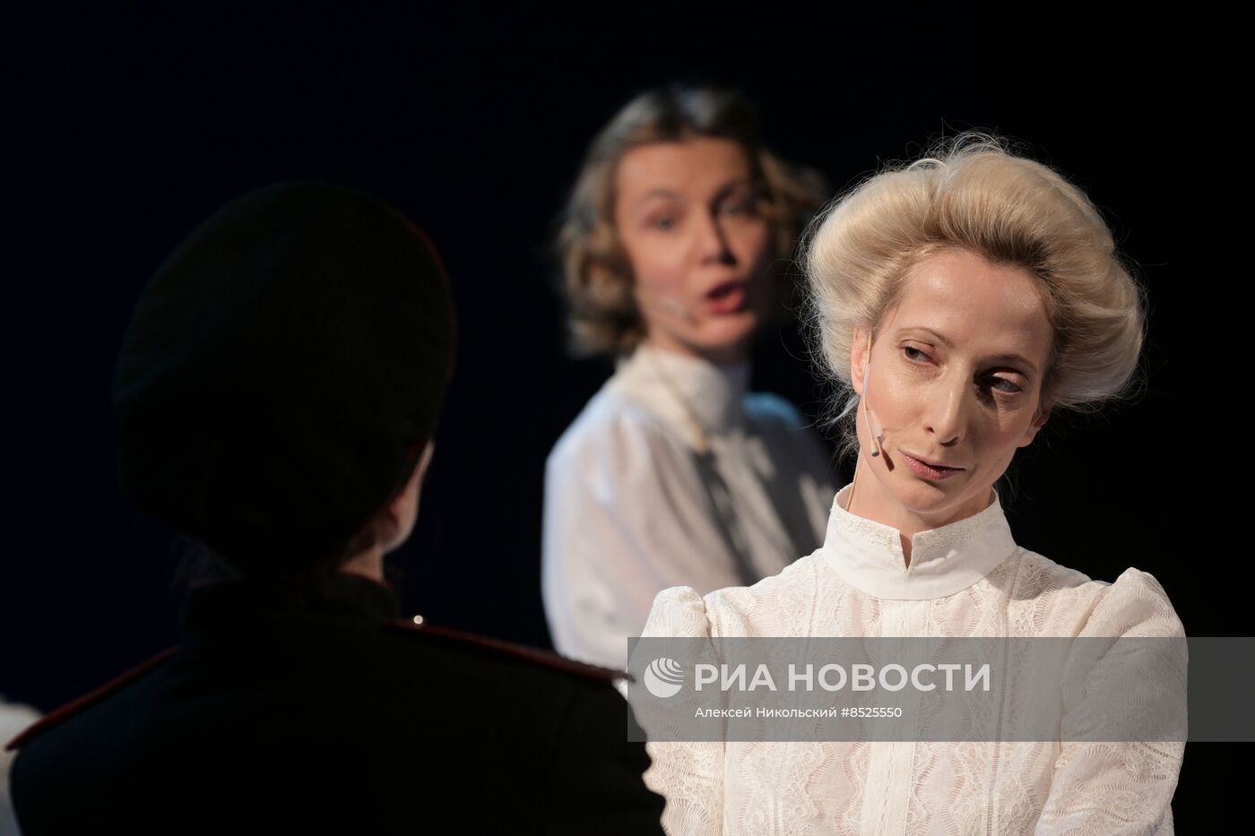 Спектакль "Занавес" на сцене МХТ имени А.П. Чехова