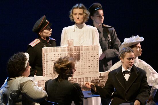 Спектакль "Занавес" на сцене МХТ имени А.П. Чехова