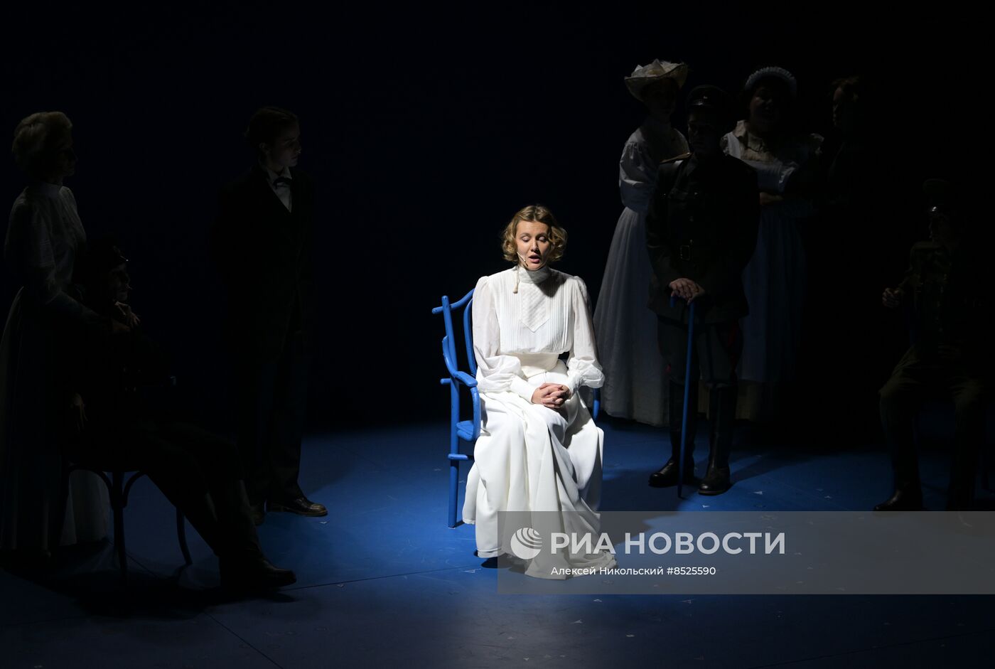 Спектакль "Занавес" на сцене МХТ имени А.П. Чехова