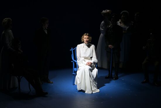 Спектакль "Занавес" на сцене МХТ имени А.П. Чехова