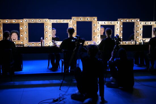 Спектакль "Занавес" на сцене МХТ имени А.П. Чехова