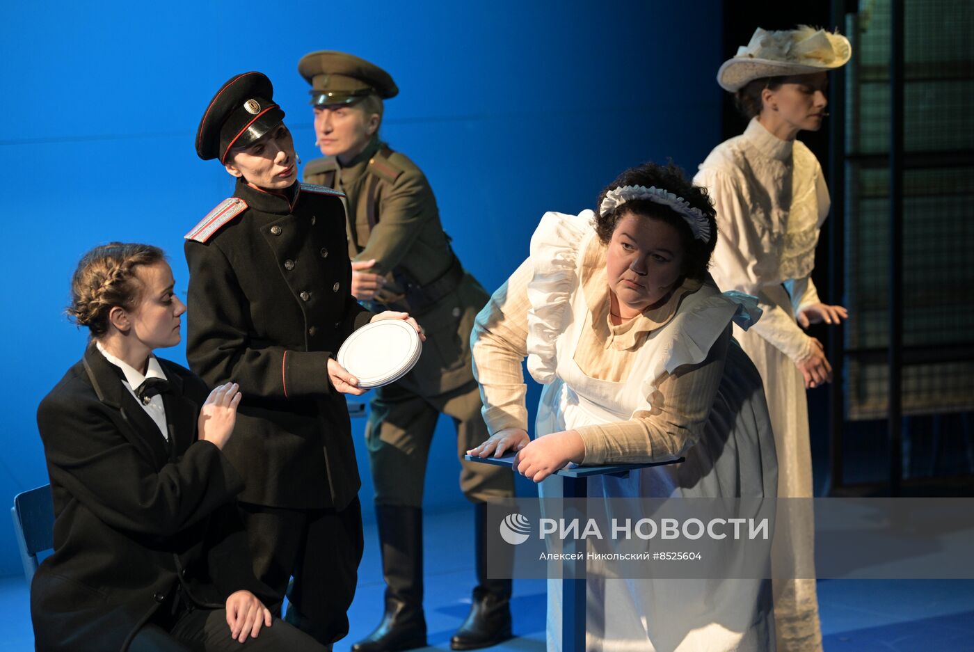 Спектакль "Занавес" на сцене МХТ имени А.П. Чехова