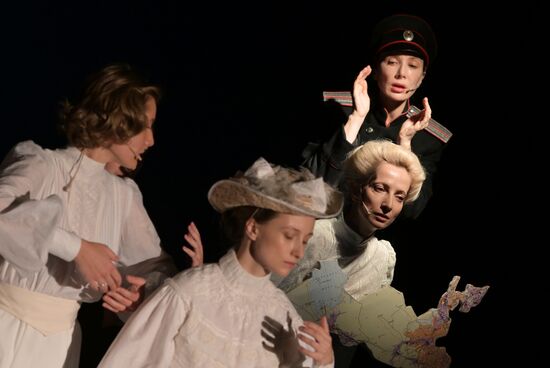 Спектакль "Занавес" на сцене МХТ имени А.П. Чехова