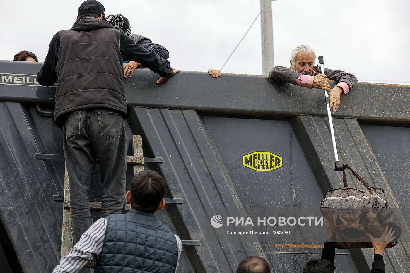 Беженцы из Нагорного Карабаха в Горисе
