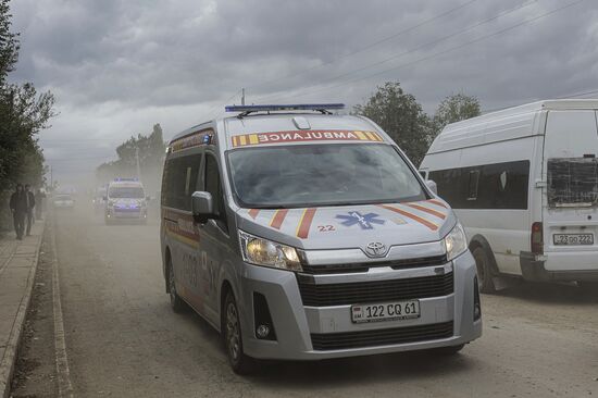 Беженцы из Нагорного Карабаха в Горисе