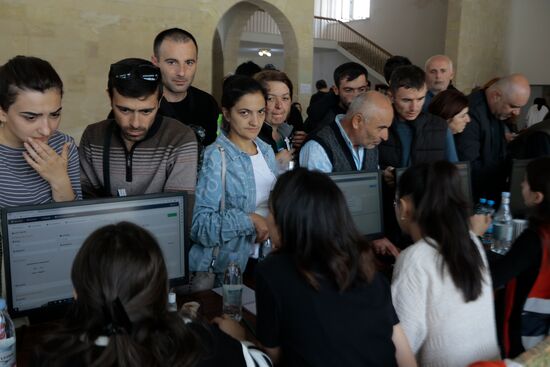 Беженцы из Нагорного Карабаха в Горисе