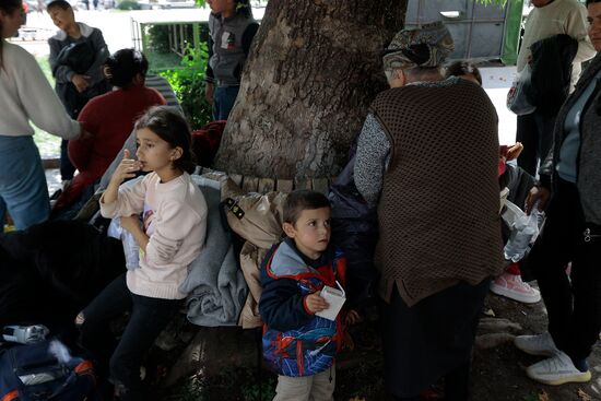 Беженцы из Нагорного Карабаха в Горисе