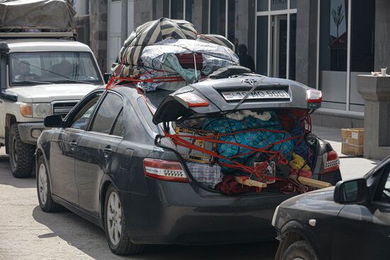 Беженцы из Нагорного Карабаха в Горисе