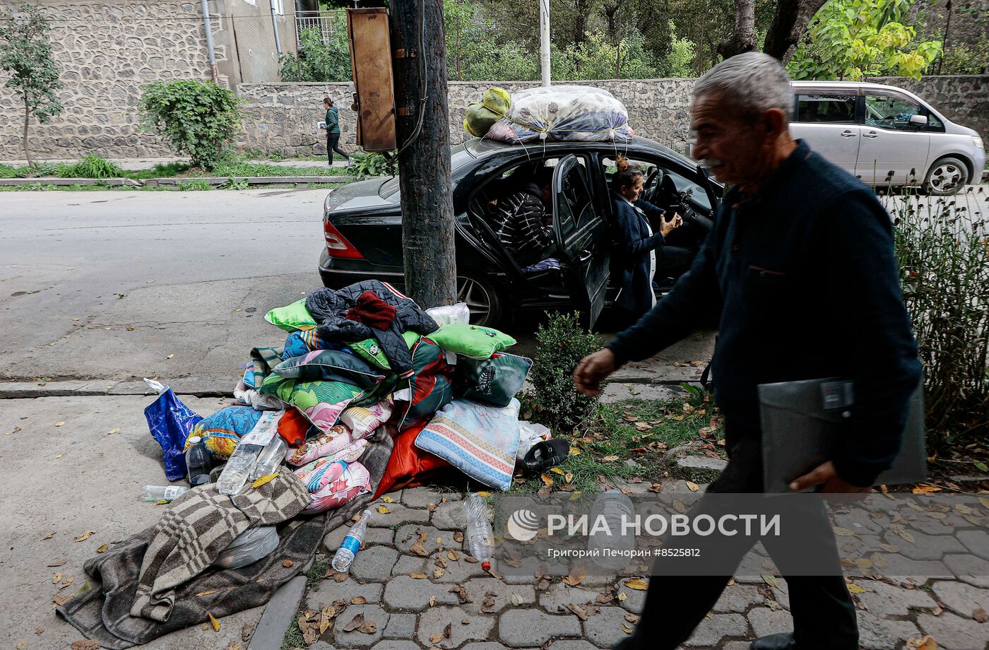Беженцы из Нагорного Карабаха в Горисе