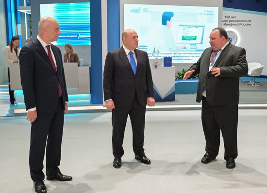Премьер-министр РФ М. Мишустин принял участие в работе Московского финансового форума