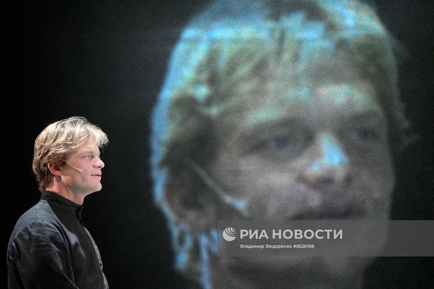 Спектакль "Комната Адлера" в театре им. М.Н. Ермоловой