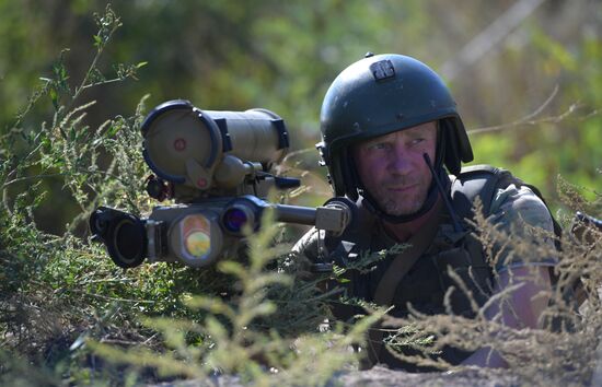 Позиции военнослужащих мотострелкового полка в Запорожской области