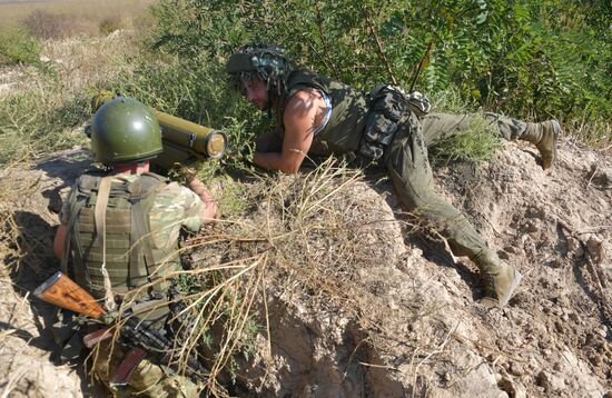 Позиции военнослужащих мотострелкового полка в Запорожской области