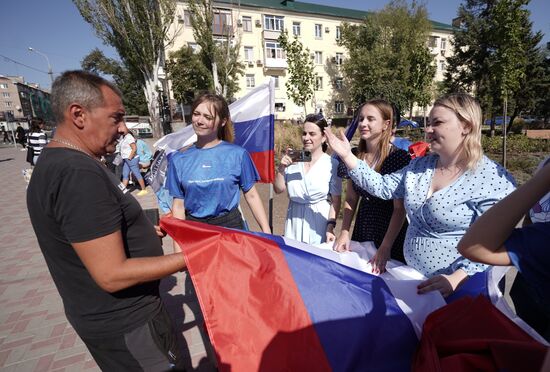 Подготовка к празднованию Дня воссоединения новых регионов с Россией в ДНР