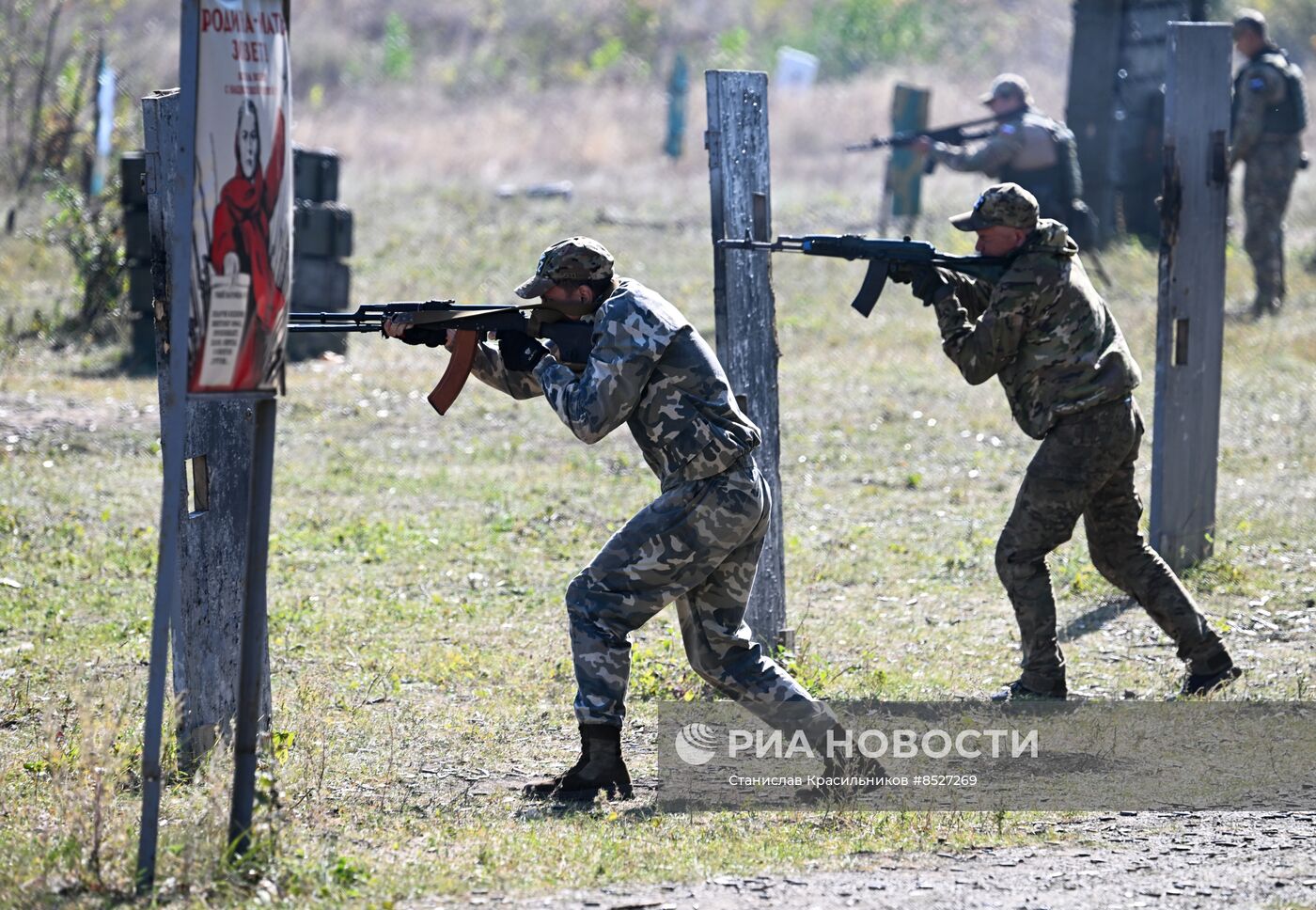 Подготовка бойцов разведывательно-десантно-штурмового батальона "Волки"