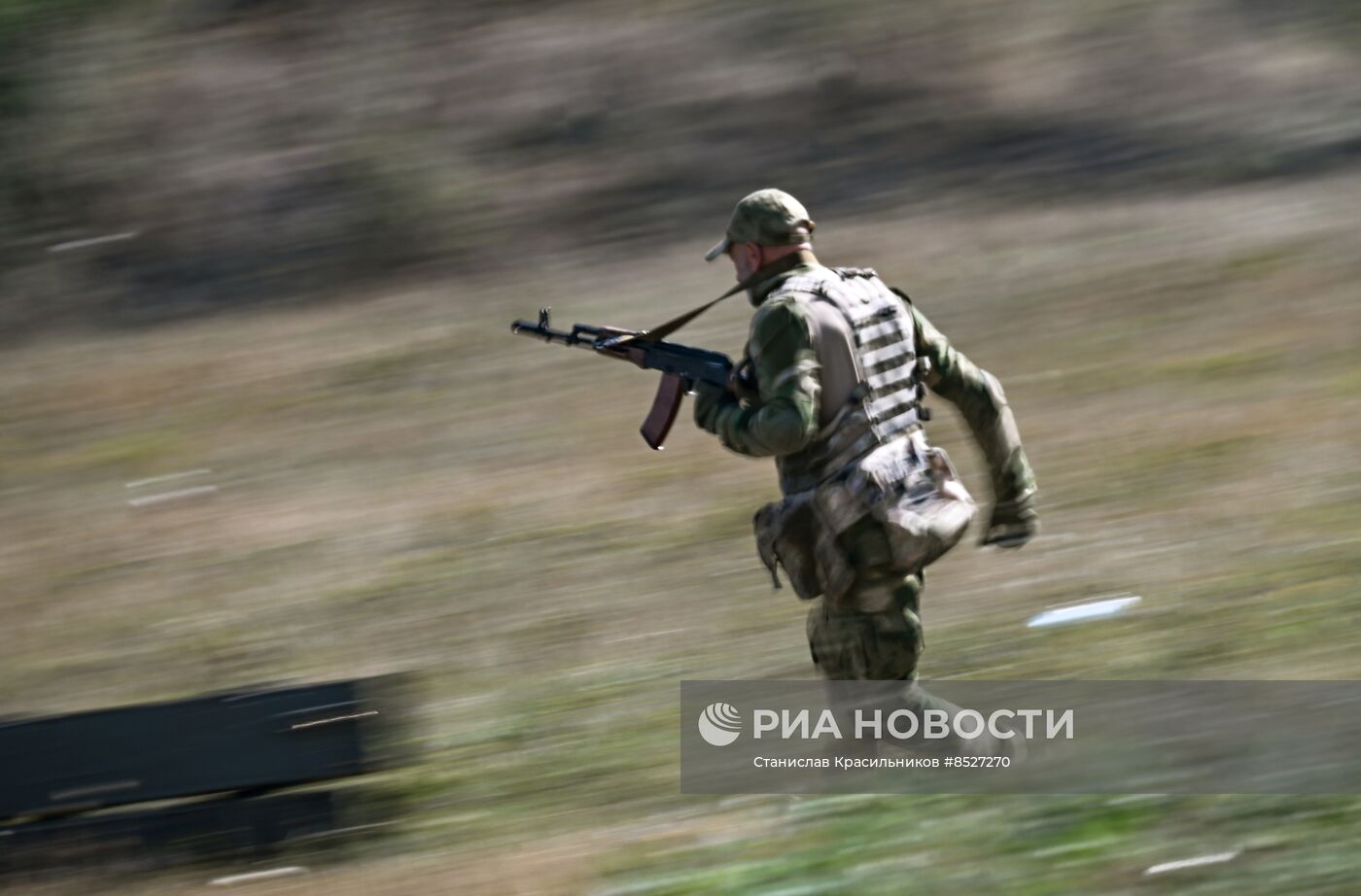 Подготовка бойцов разведывательно-десантно-штурмового батальона "Волки"