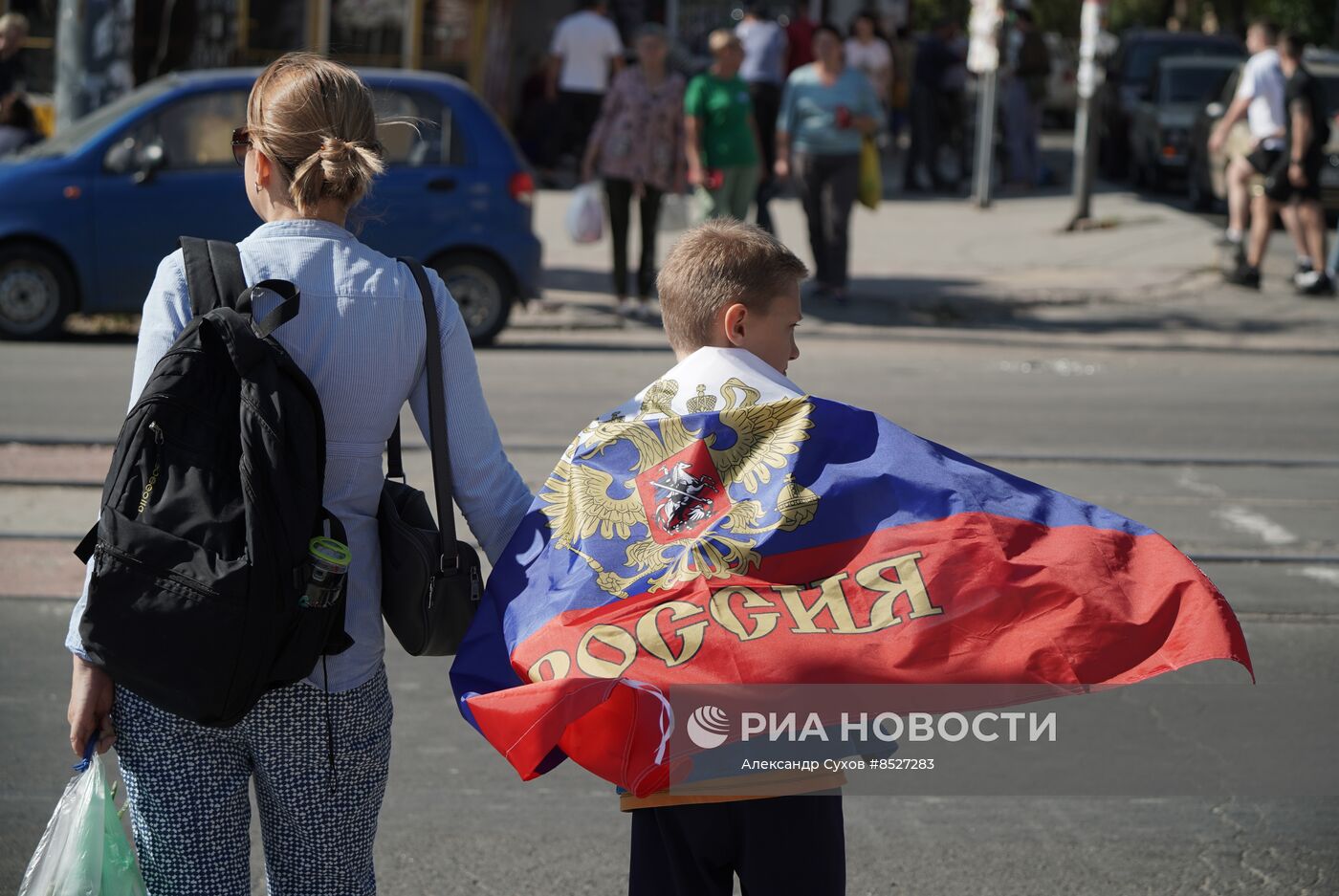 Подготовка к празднованию Дня воссоединения новых регионов с Россией в ДНР