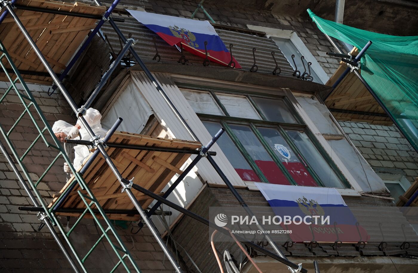 Подготовка к празднованию Дня воссоединения новых регионов с Россией в ДНР