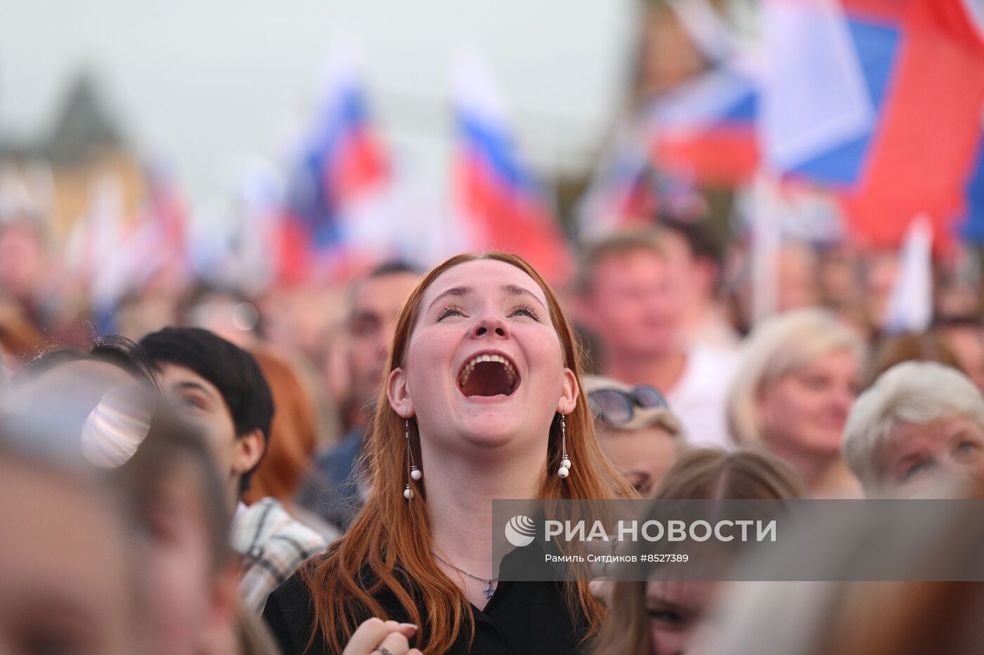 Праздничный концерт "Одна страна, одна семья, одна Россия!" на Красной площади