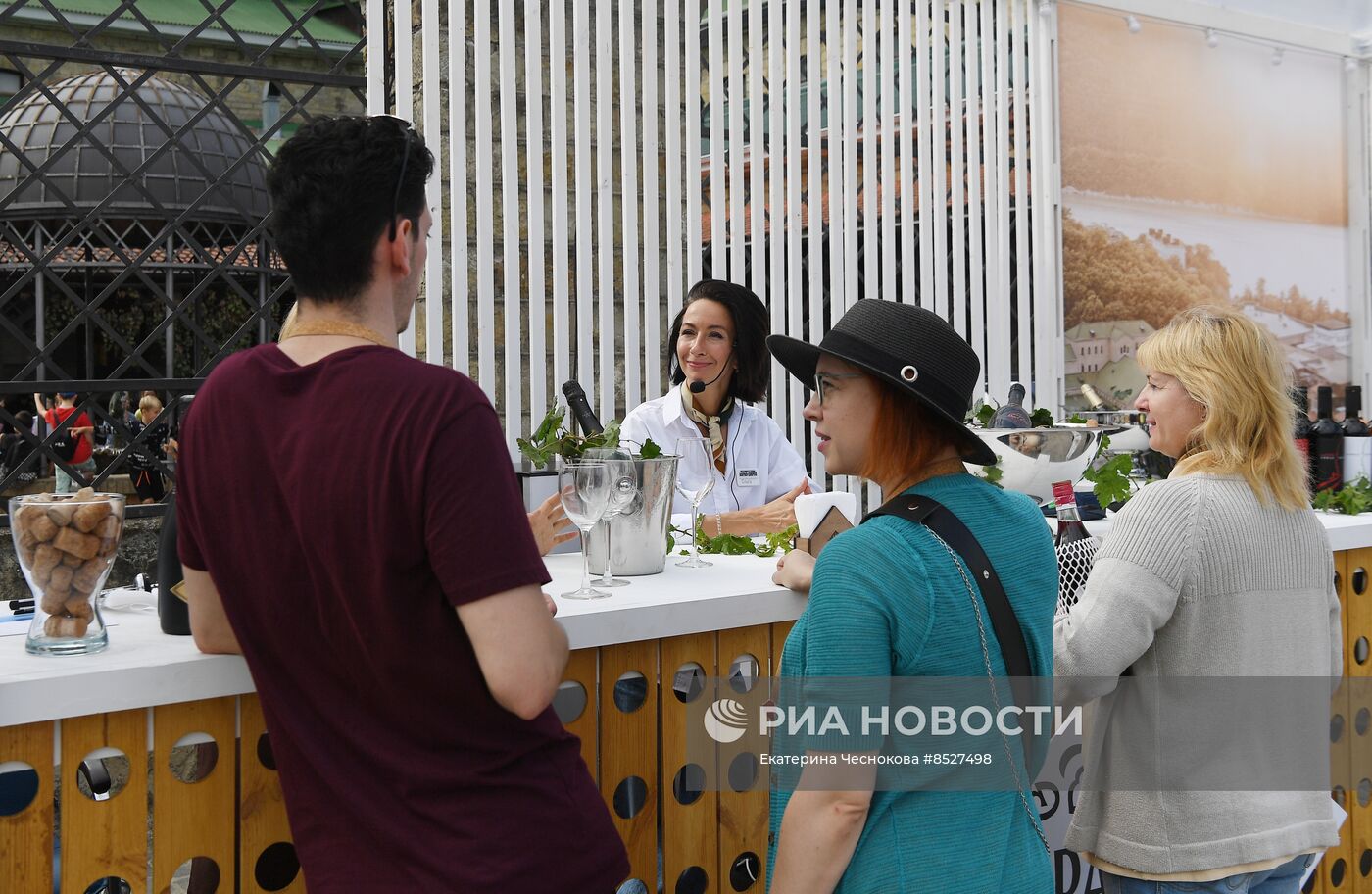 Гастрономический фестиваль "Черноморская винная неделя"